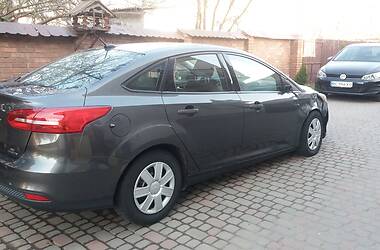 Седан Ford Focus 2015 в 