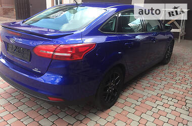 Седан Ford Focus 2015 в 