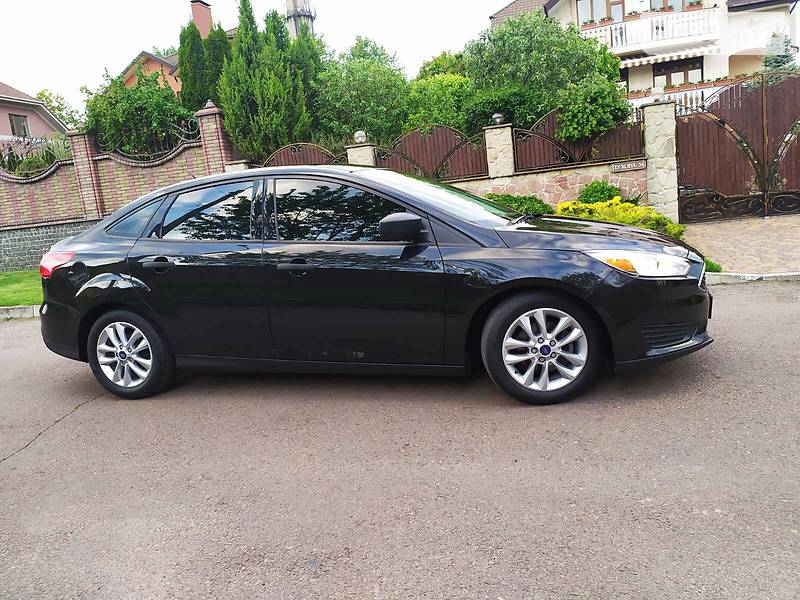 Седан Ford Focus 2015 в Рівному