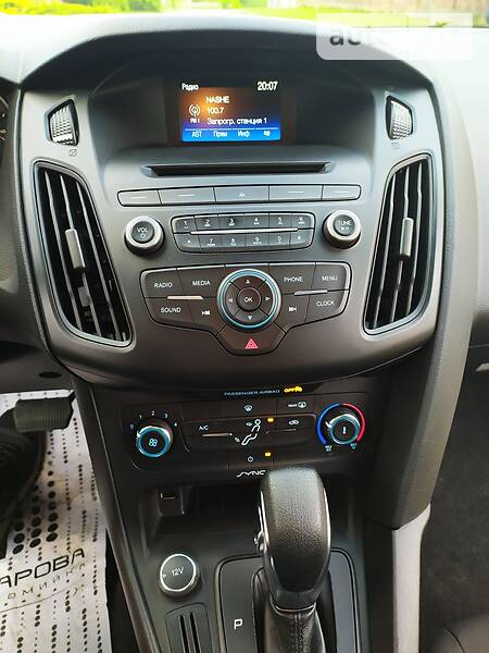 Седан Ford Focus 2015 в Рівному