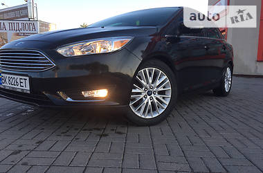 Седан Ford Focus 2015 в Ровно