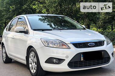 Хэтчбек Ford Focus 2011 в Киеве