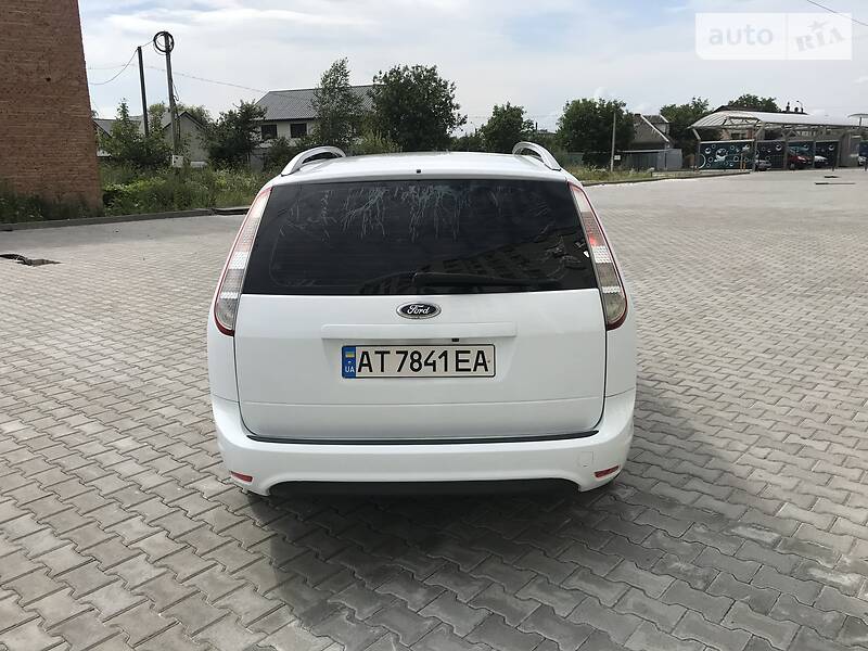 Універсал Ford Focus 2010 в Івано-Франківську