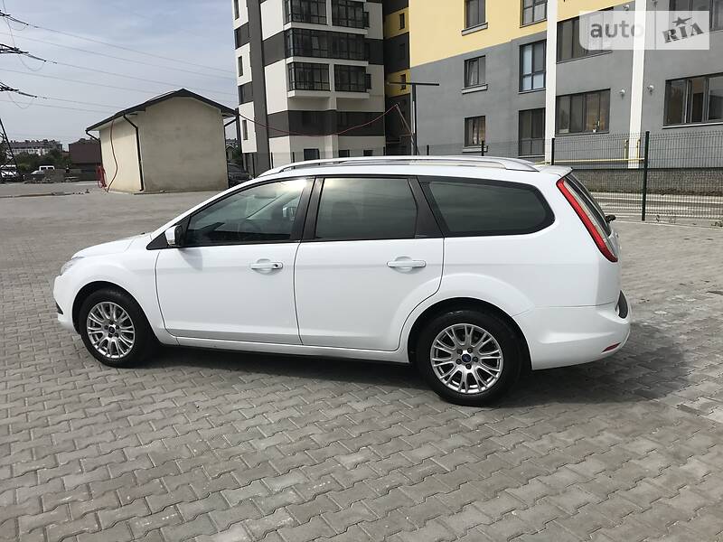 Універсал Ford Focus 2010 в Івано-Франківську