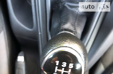 Хэтчбек Ford Focus 2012 в 