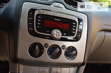 Універсал Ford Focus 2011 в 