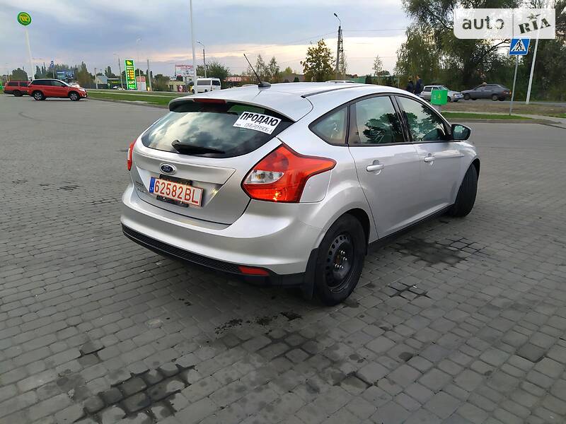 Хэтчбек Ford Focus 2011 в Новомосковске