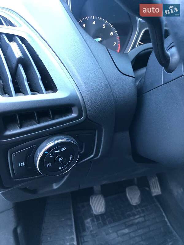 Хэтчбек Ford Focus 2012 в Николаеве