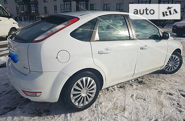 Хэтчбек Ford Focus 2010 в Киеве