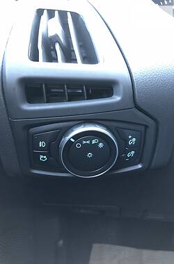 Седан Ford Focus 2015 в 