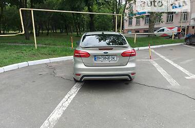Седан Ford Focus 2015 в 