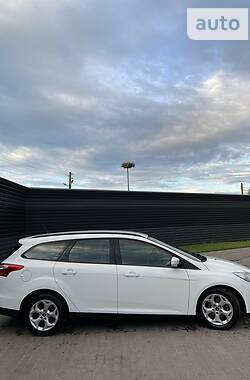 Универсал Ford Focus 2013 в 