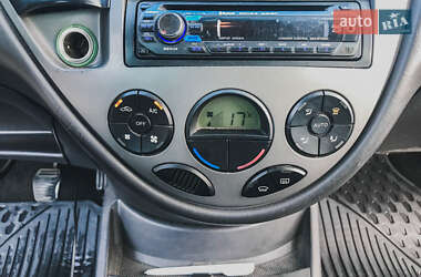 Универсал Ford Focus 2003 в 