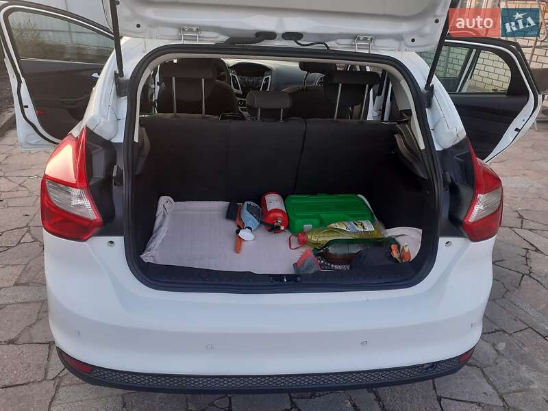 Хэтчбек Ford Focus 2013 в Казатине