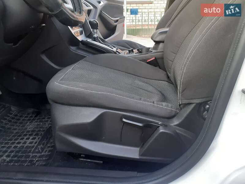 Хэтчбек Ford Focus 2013 в Казатине