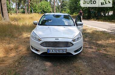 Хэтчбек Ford Focus 2016 в 