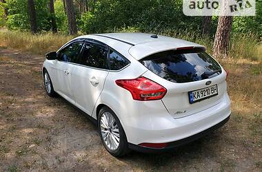Хэтчбек Ford Focus 2016 в 