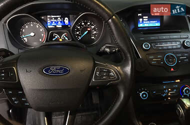 Хэтчбек Ford Focus 2016 в Киеве