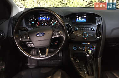 Хэтчбек Ford Focus 2016 в Киеве