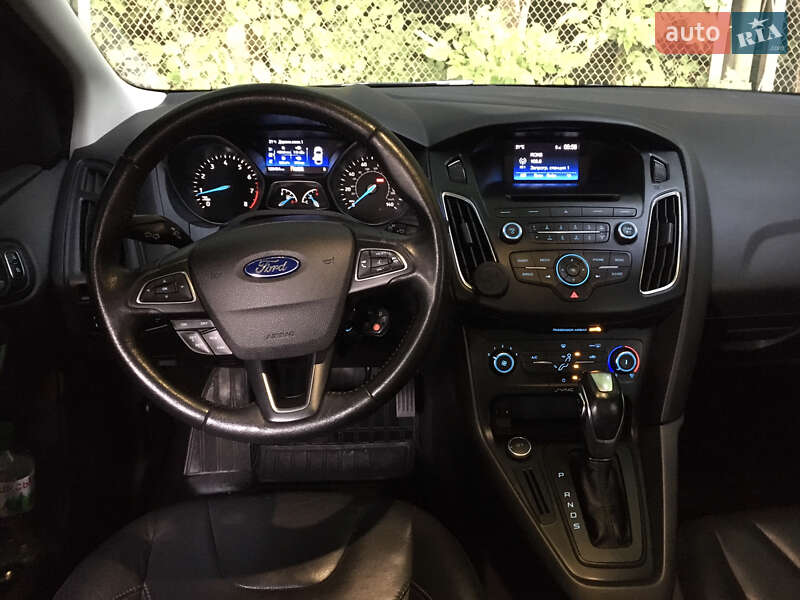 Хэтчбек Ford Focus 2016 в Киеве фото 12 Хэтчбек Ford Focus 2016 в Киеве