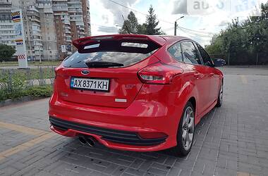 Хетчбек Ford Focus 2015 в Харкові