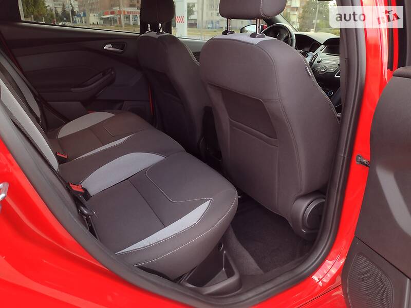 Хэтчбек Ford Focus 2015 в Харькове