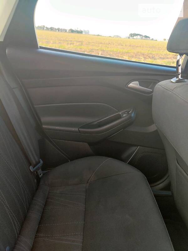 Седан Ford Focus 2014 в Чорноморську фото 23 Седан Ford Focus 2014 в Чорноморську