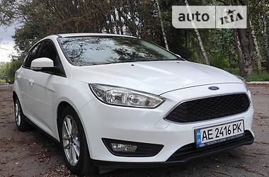 Хэтчбек Ford Focus 2015 в Каменском