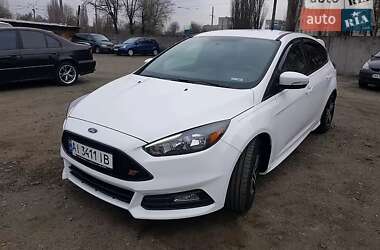 Хэтчбек Ford Focus 2017 в Киеве
