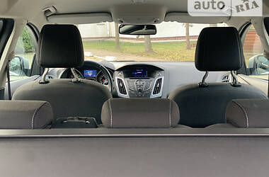 Универсал Ford Focus 2014 в 