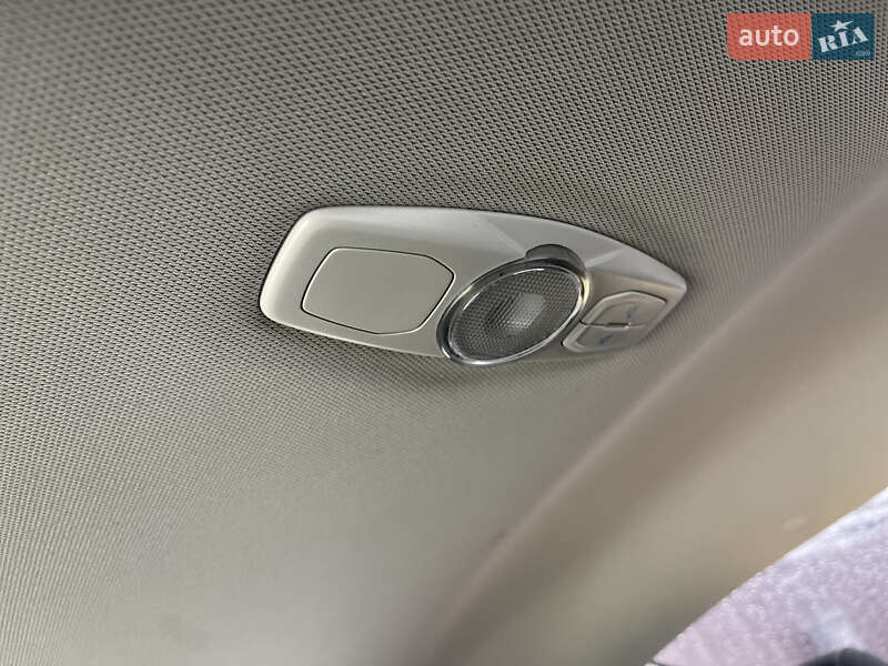 Седан Ford Focus 2017 в Киеве