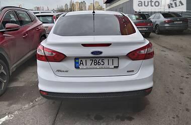 Седан Ford Focus 2013 в Вышгороде