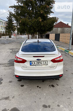 Седан Ford Focus 2014 в Киеве