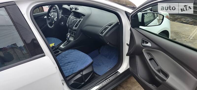 Хэтчбек Ford Focus 2014 в Запорожье