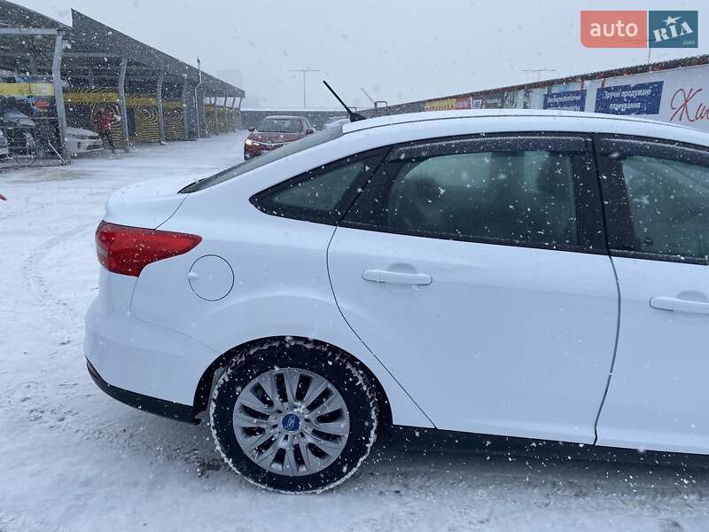 Седан Ford Focus 2017 в Ладыжине фото 5 Седан Ford Focus 2017 в Ладыжине