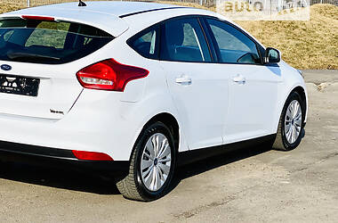 Хетчбек Ford Focus 2016 в 
