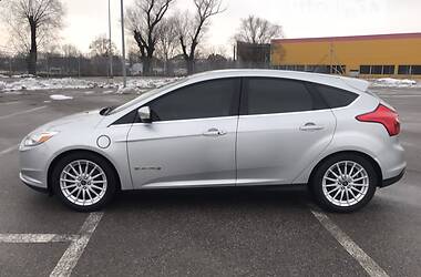 Хэтчбек Ford Focus 2012 в Черновцах