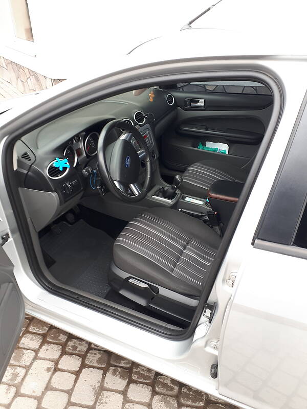 Хэтчбек Ford Focus 2008 в Мукачево
