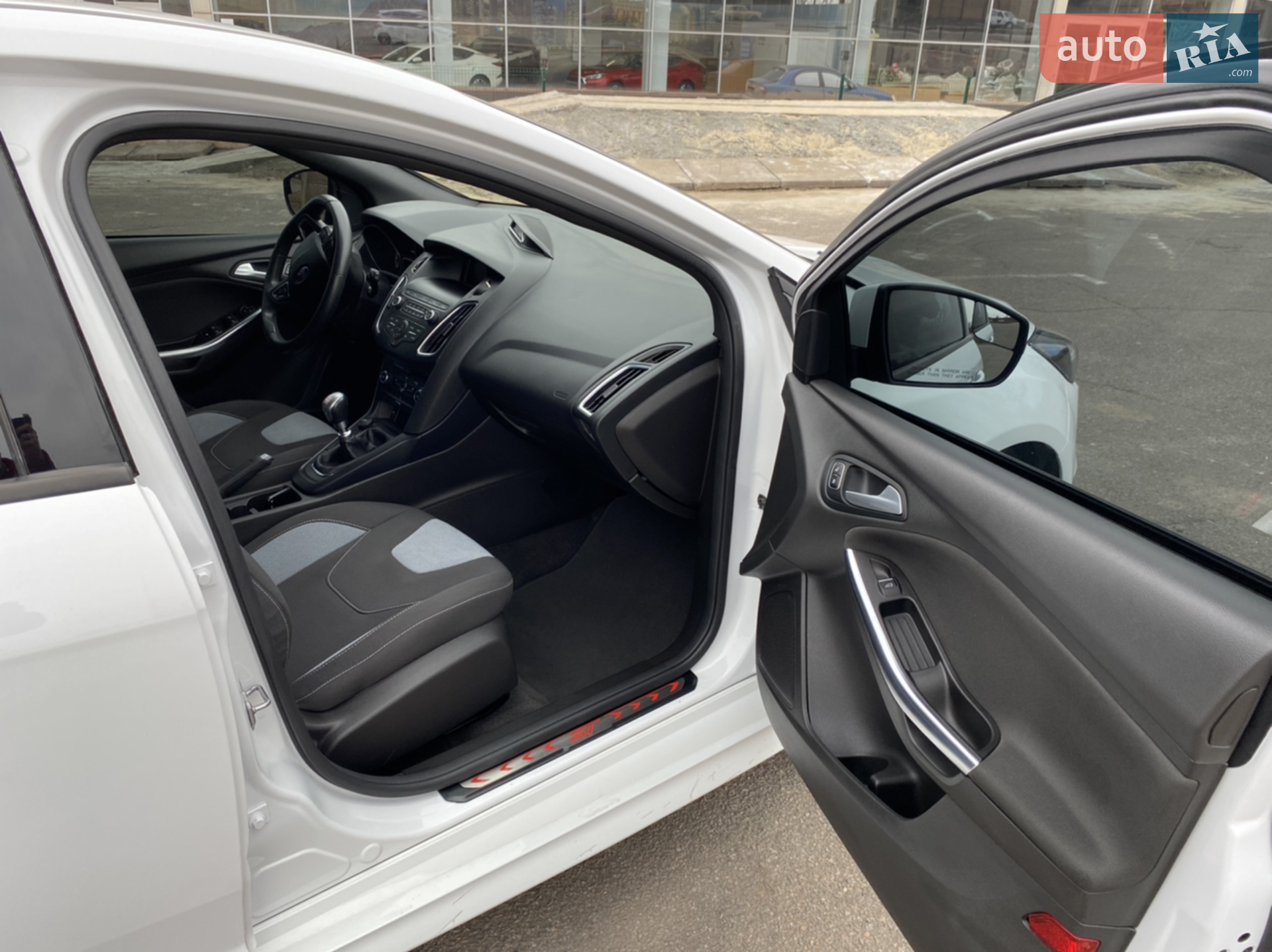 2018 Ford Focus - мініатюра 23