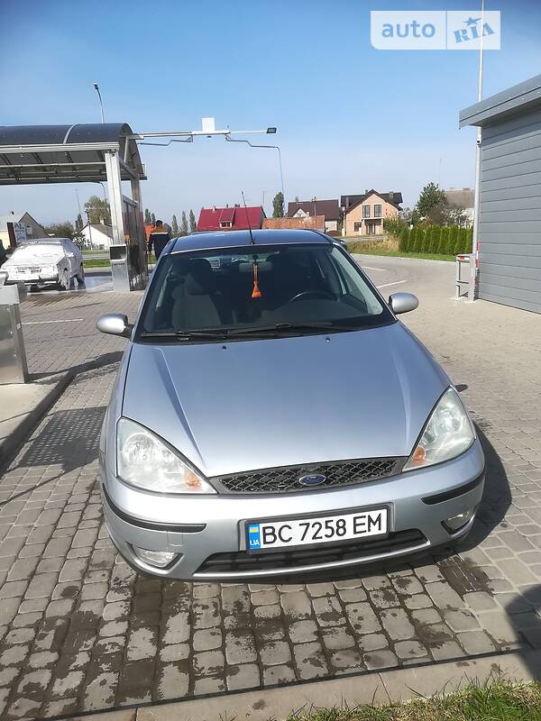 Хэтчбек Ford Focus 2004 в Львове