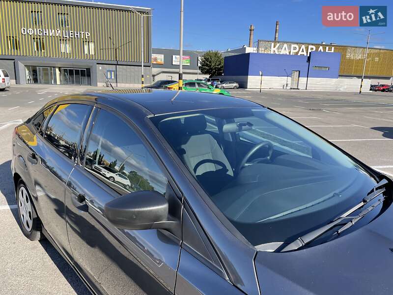 Седан Ford Focus 2016 в Киеве