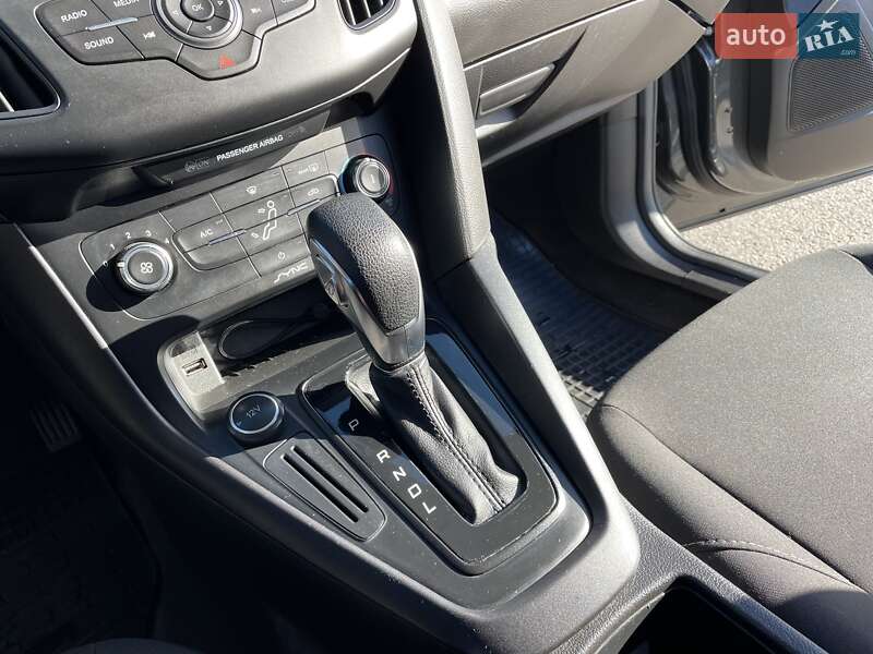 Седан Ford Focus 2016 в Киеве