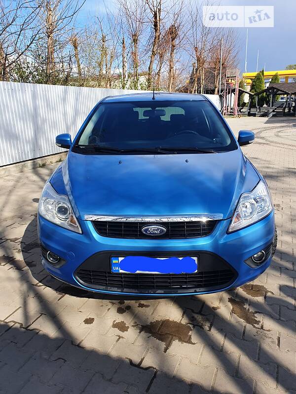 Хэтчбек Ford Focus 2011 в Коцюбинском