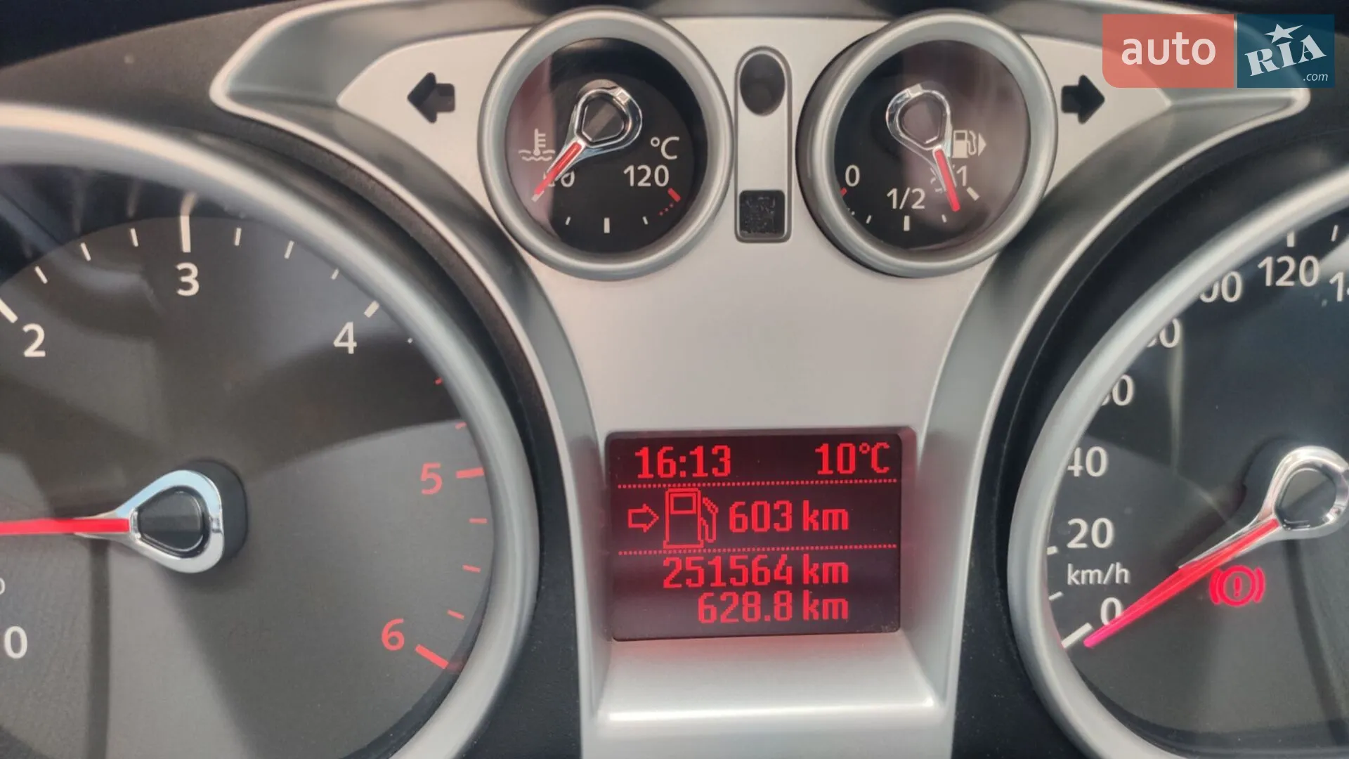 Ford Focus 2010 VIN WF0SXXGCDSAU13471 фото оголошення 20 з 32