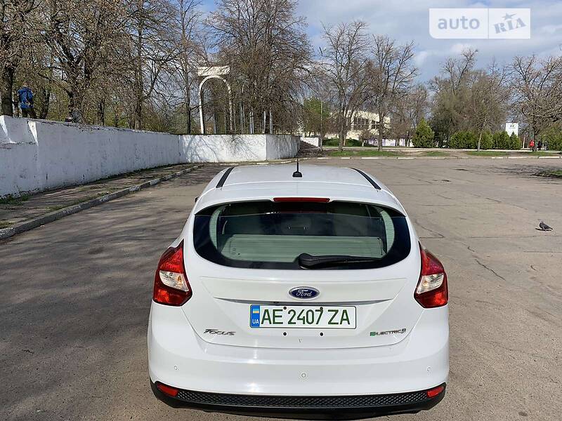 Хэтчбек Ford Focus 2013 в Никополе