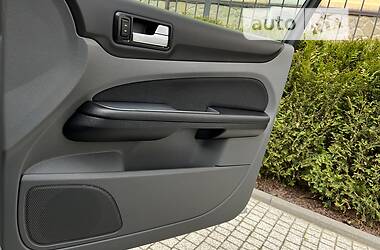 Универсал Ford Focus 2010 в 
