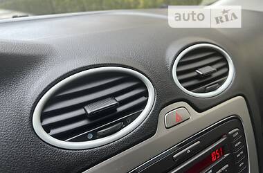Универсал Ford Focus 2010 в 
