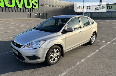 Хэтчбек Ford Focus 2008 в Киеве