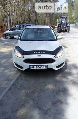 Хэтчбек Ford Focus 2015 в Новограде-Волынском