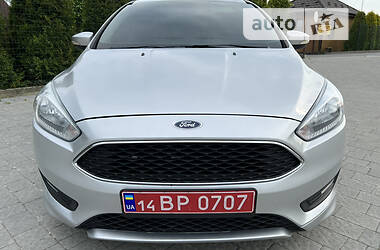 Седан Ford Focus 2015 в Стрию